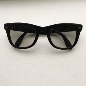 Foldable Ray-Ban Wayfarer Sunglasses